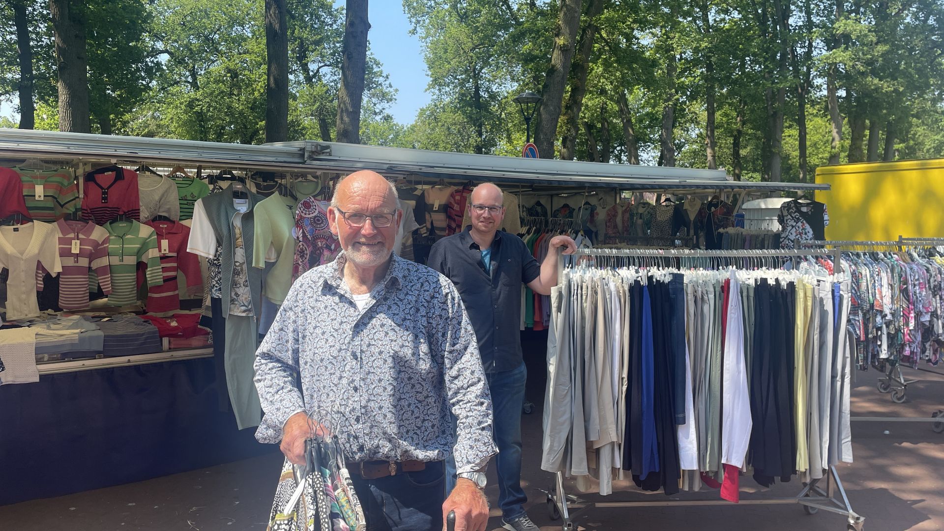 Henk Pama terug op markt in Zuidlaren na herseninfarct: 'Voelt heel