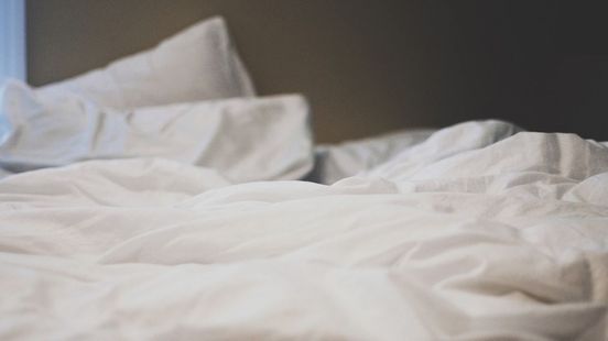 Foto: Man breekt in en verkracht vrouw in haar eigen bed: 'Ik krijg je wel'