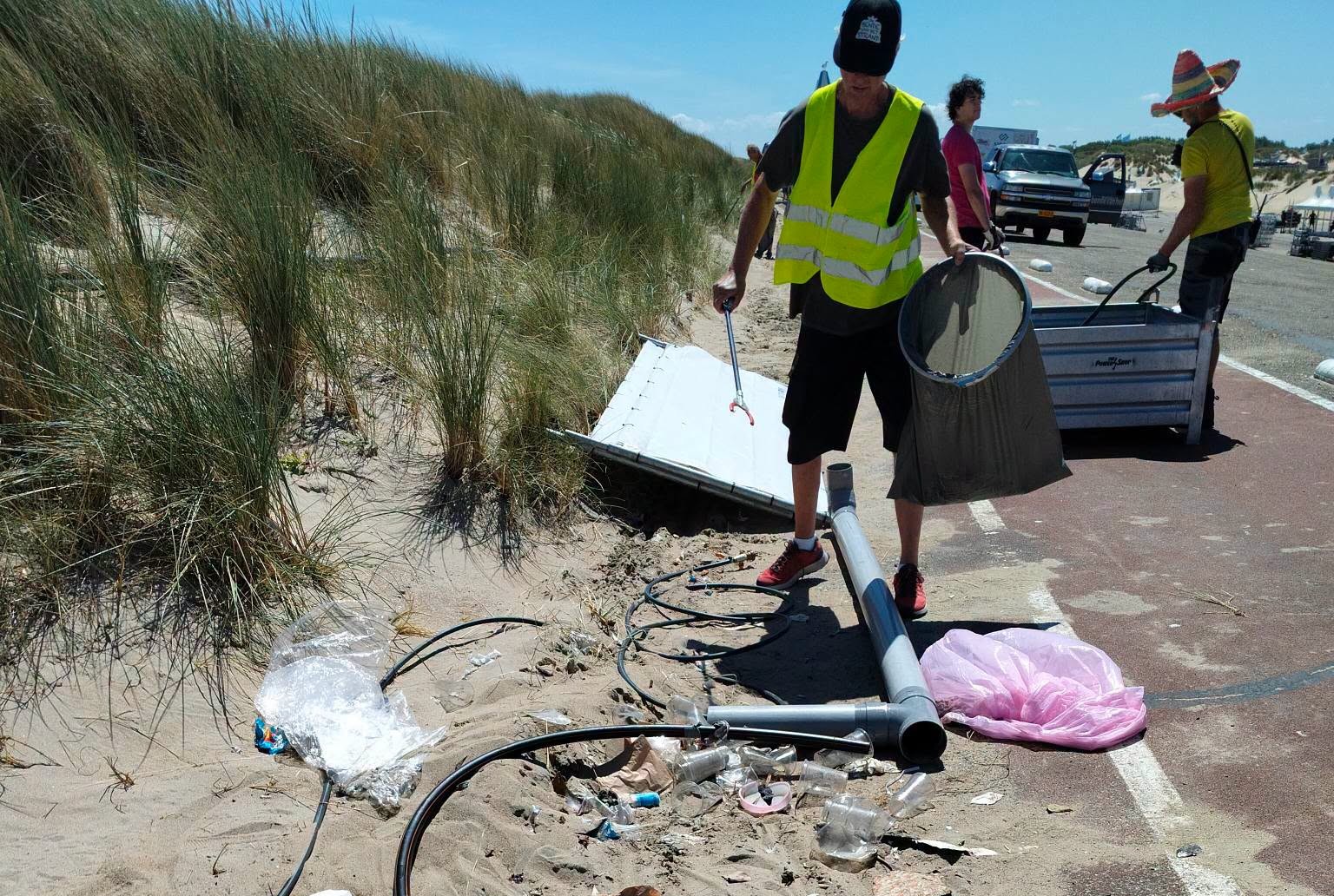 Na een weekend meezingen op Concert at SEA, is het tijd om puin te ruimen in de duinen: 'Nog een dag of vijf bezig'