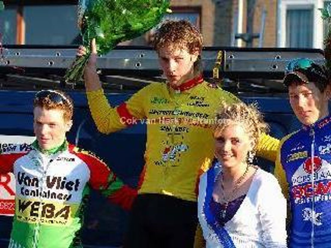 PodiumZuidBeijerland2005.cropresize.tmp.jpg