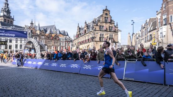 David doet een ultratriatlon tijdens code rood, maar kan dat wel veilig?