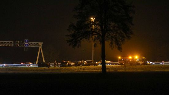 Groot ongeluk met zes auto's