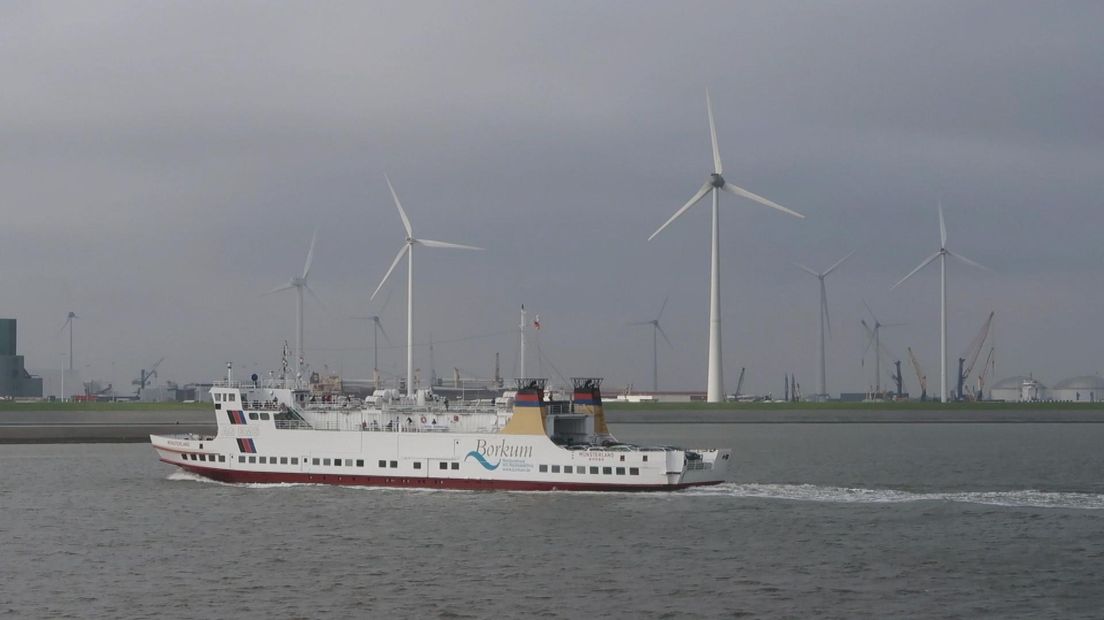 De veerboot naar Borkum in de Eemshaven