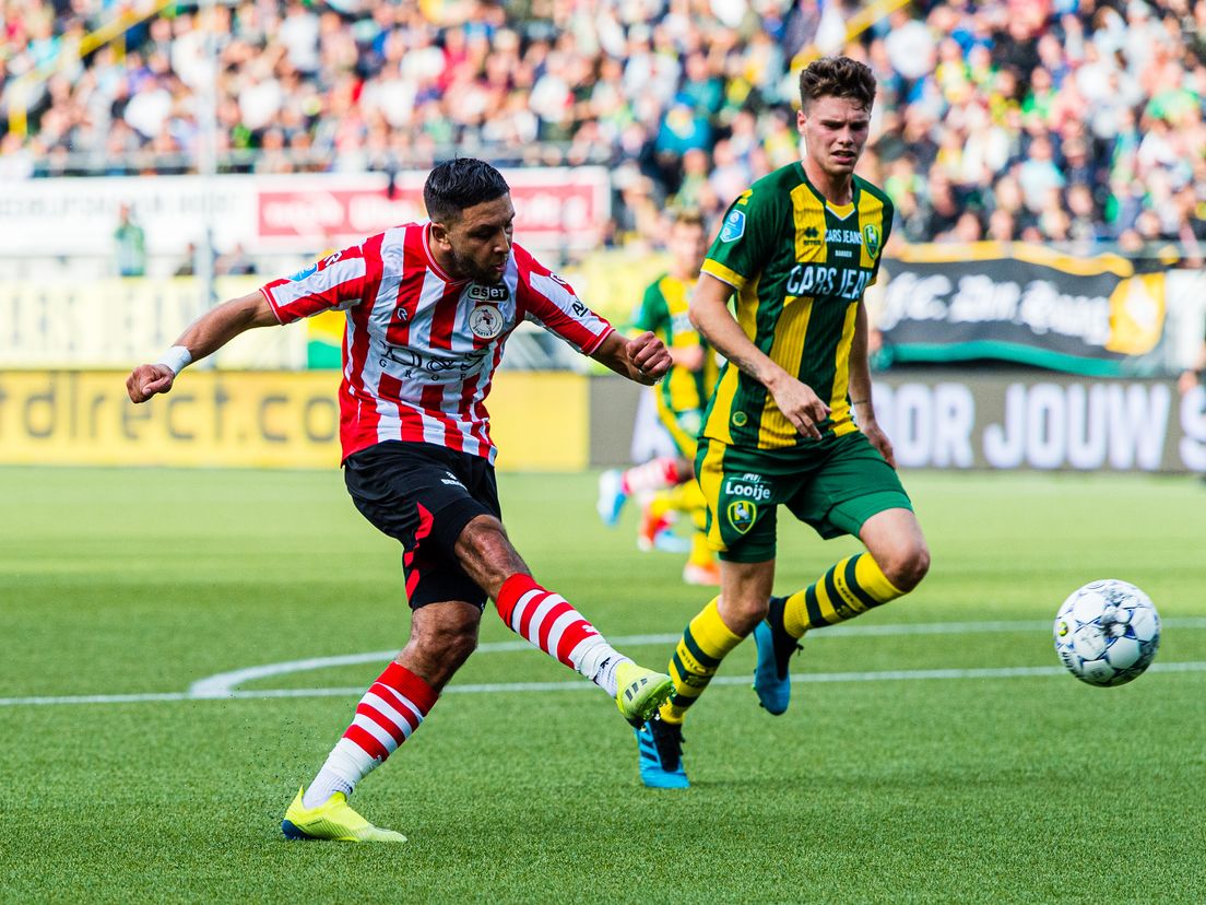 Mohamed Rayhi haalt uit bij de 0-1 bij ADO-Sparta (Bron: VK Sportphoto - Yannick Verhoeven)