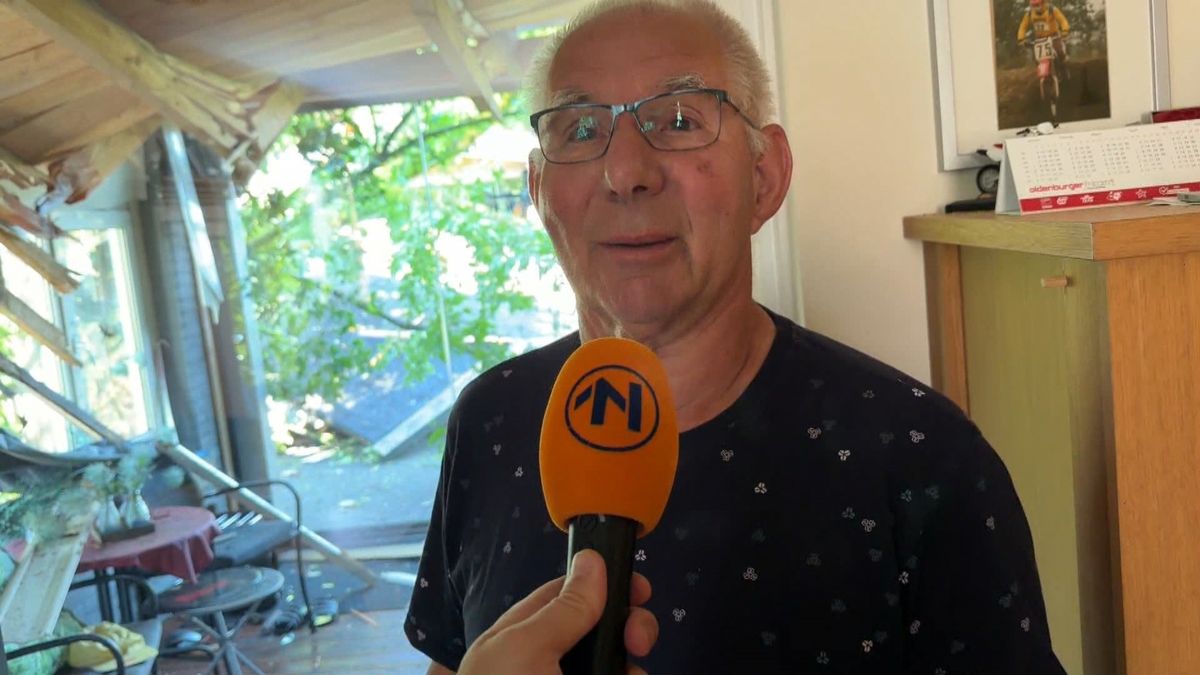 Grote schade door boom op huis in Veendam
