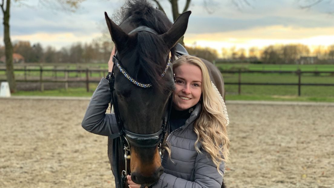 Laura Verhagen en haar paard Denzel veroveren Instagram