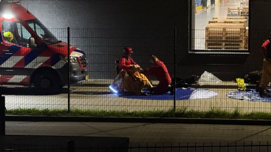 Pesticide lekt uit zak in container: hulpdiensten rukken massaal uit naar loods in Venlo Home