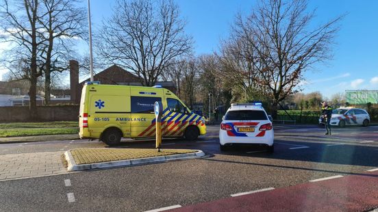 112 Nieuws: Automobilist gaat er na ongeval vandoor en laat fietsster gewond achter. 112 Nieuws: Automobilist gaat er na ongeval vandoor en laat fietsster gewond achter.