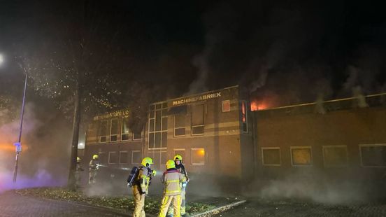 Grote brand in supermarktopslag