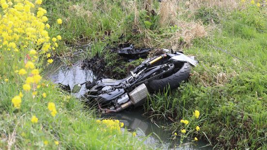 Motorrijder gewond na zware aanrijding