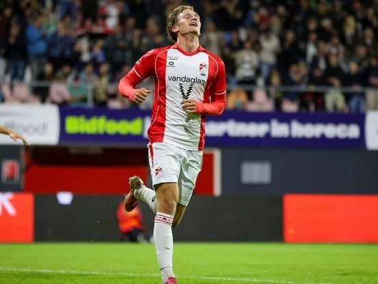 FC Emmen op voorsprong tegen TOP Oss