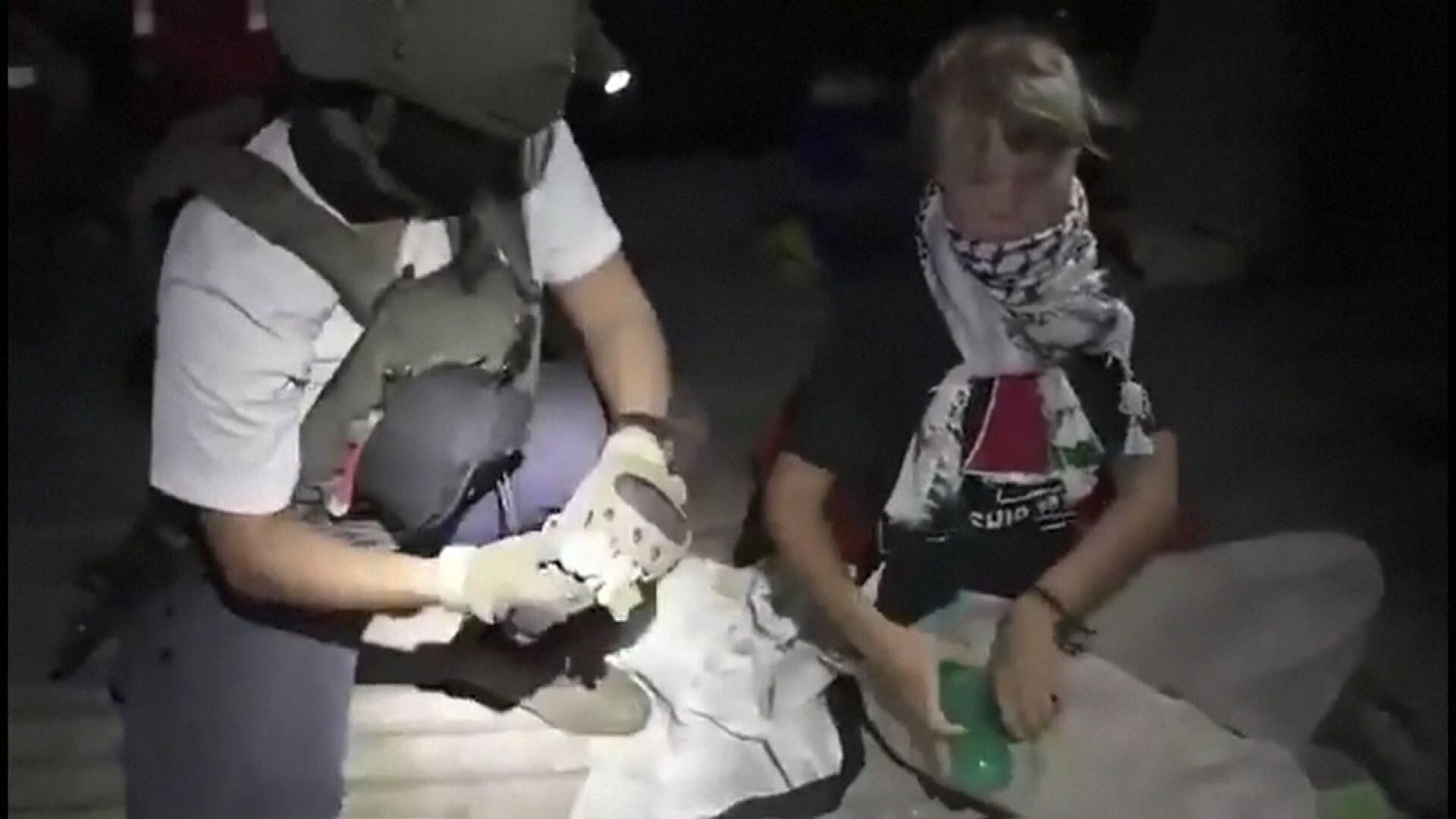 Ook activiste Greta Thunberg werd aangehouden.