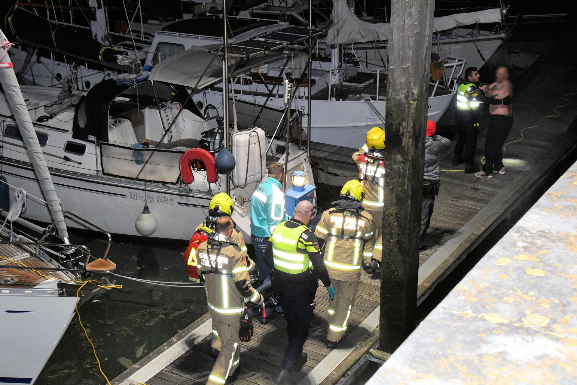 Dronken mannen halen nat pak in jachthaven Vlissingen