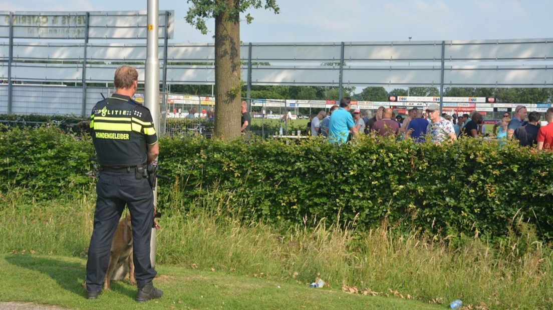 Politie bij het sportpark