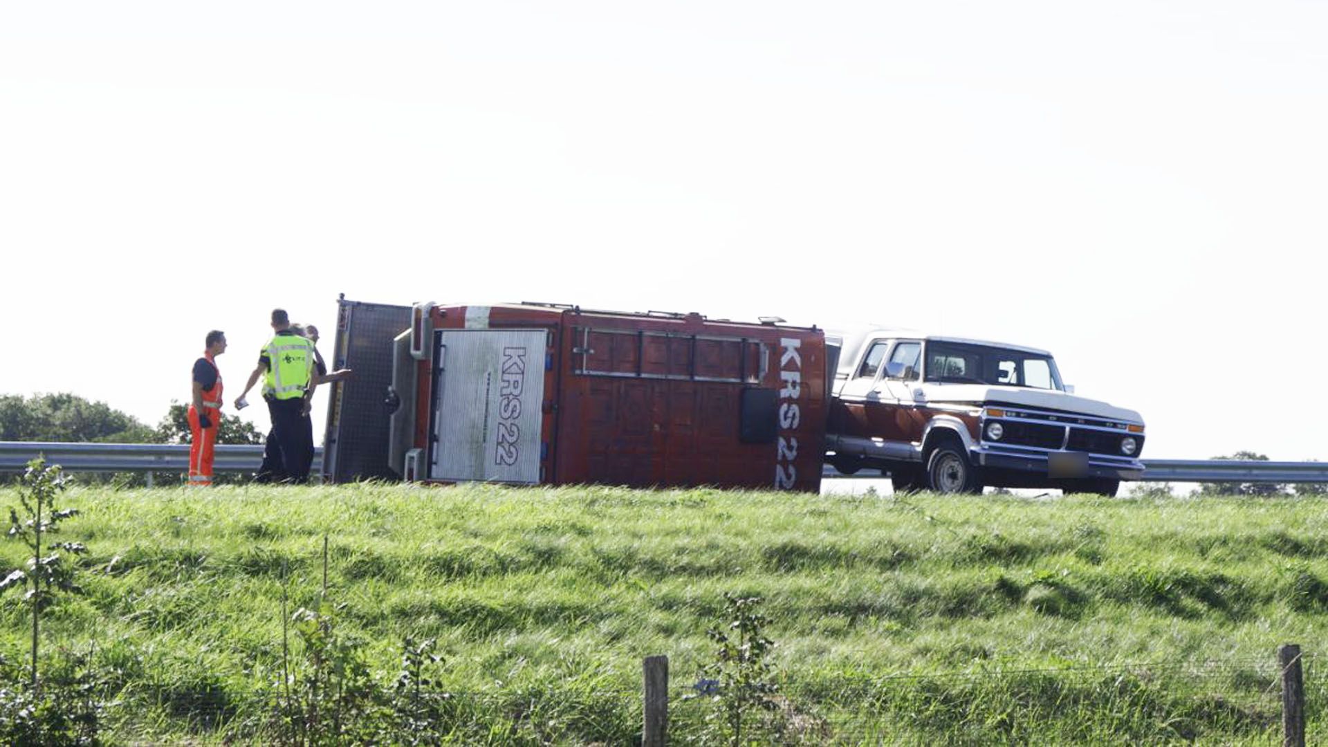 Gekantelde Aanhanger Zorgt Voor File Op A7 Bij Marum - RTV Noord