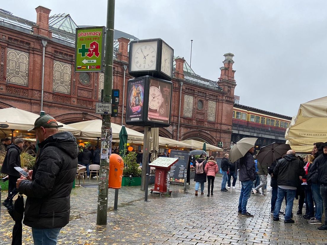 Feyenoord-supporters op de Hackescher Markt