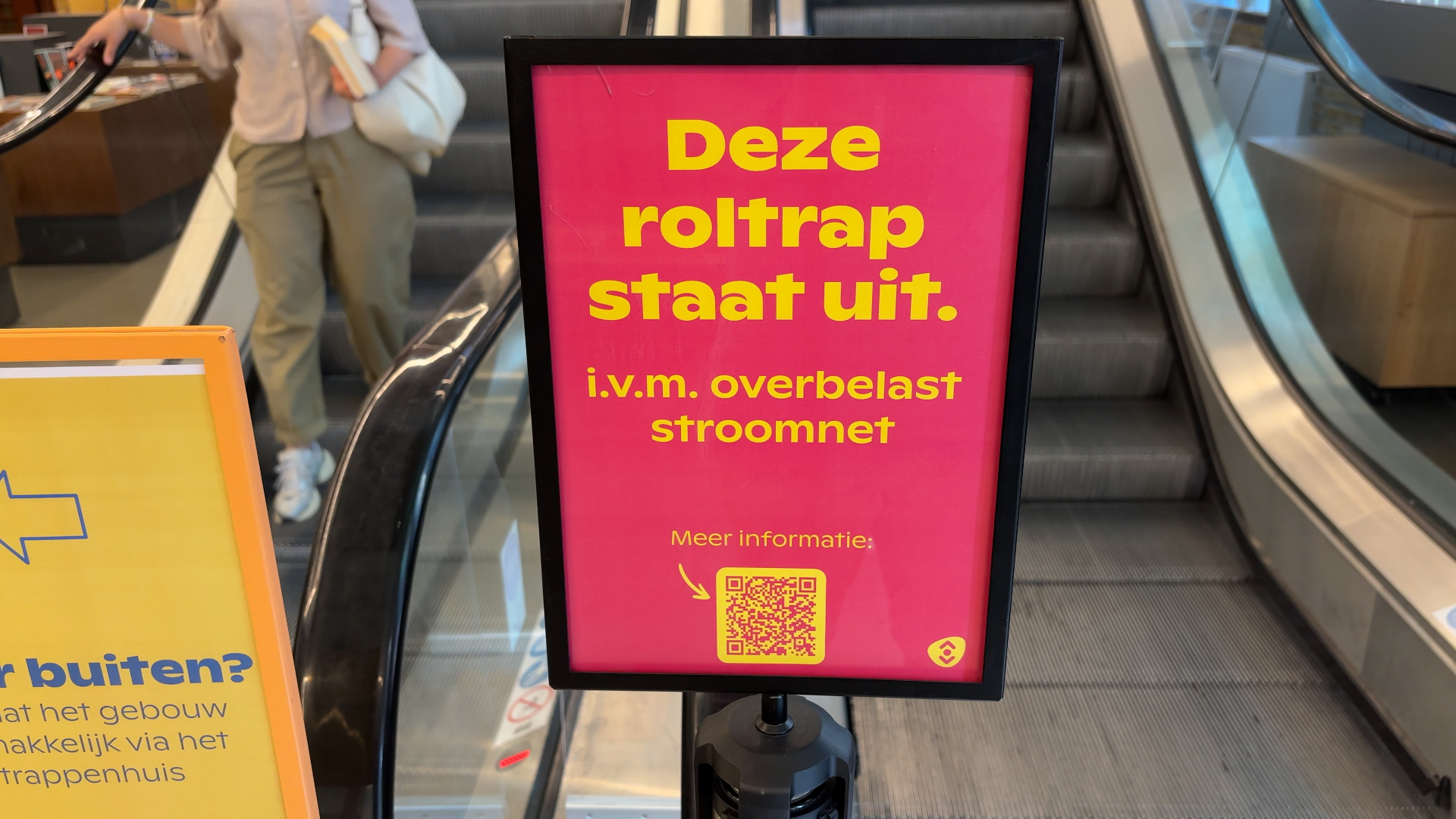 Airco's draaien overuren en daarom moet bibliotheek Utrecht roltrappen uitzetten