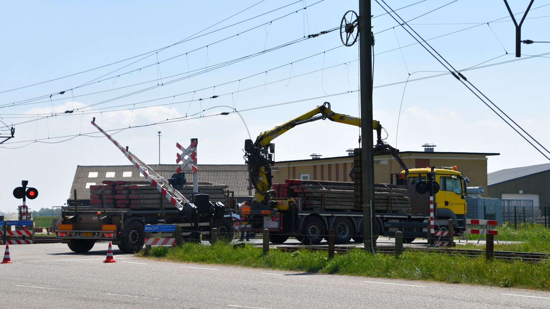 Kapotte Bovenleiding Gerepareerd: Treinen Rijden Weer Tussen Goes En ...