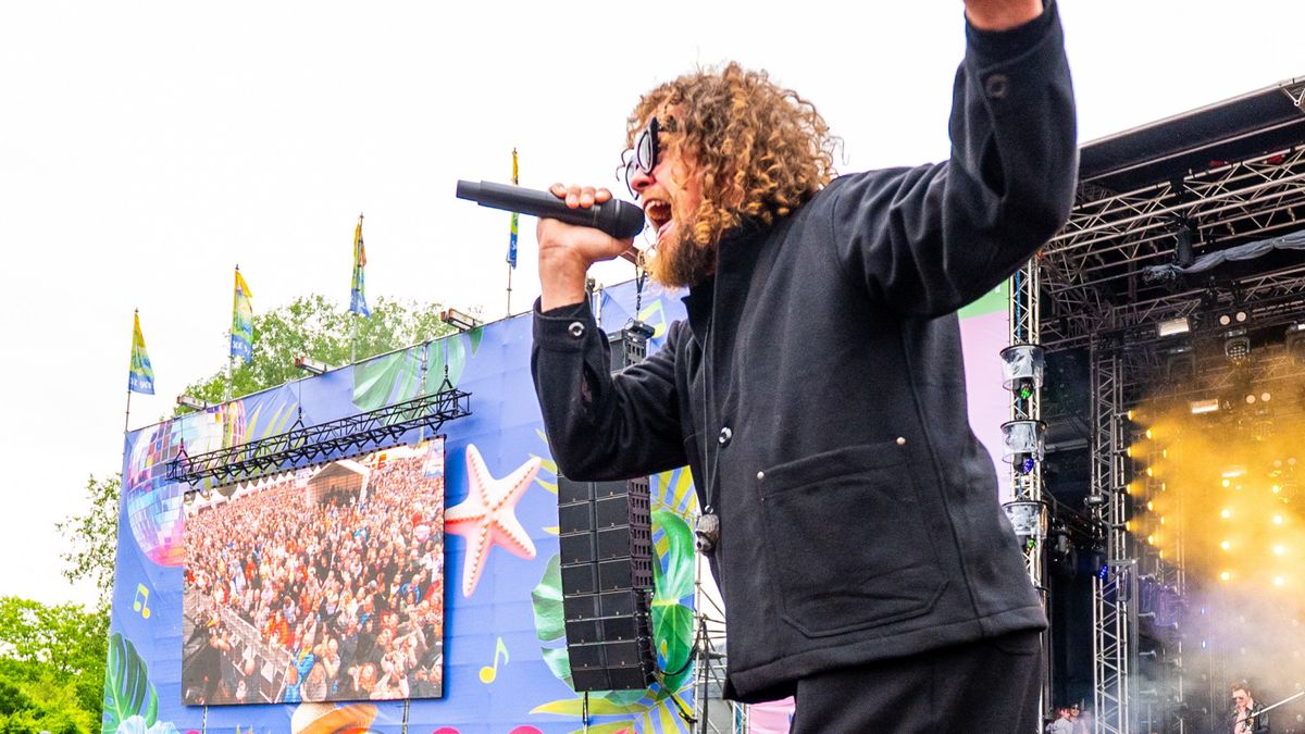 DI-RECT-fans krijgen verrassing van hun leven tijdens festival: 'Ik riep: zoenen!'