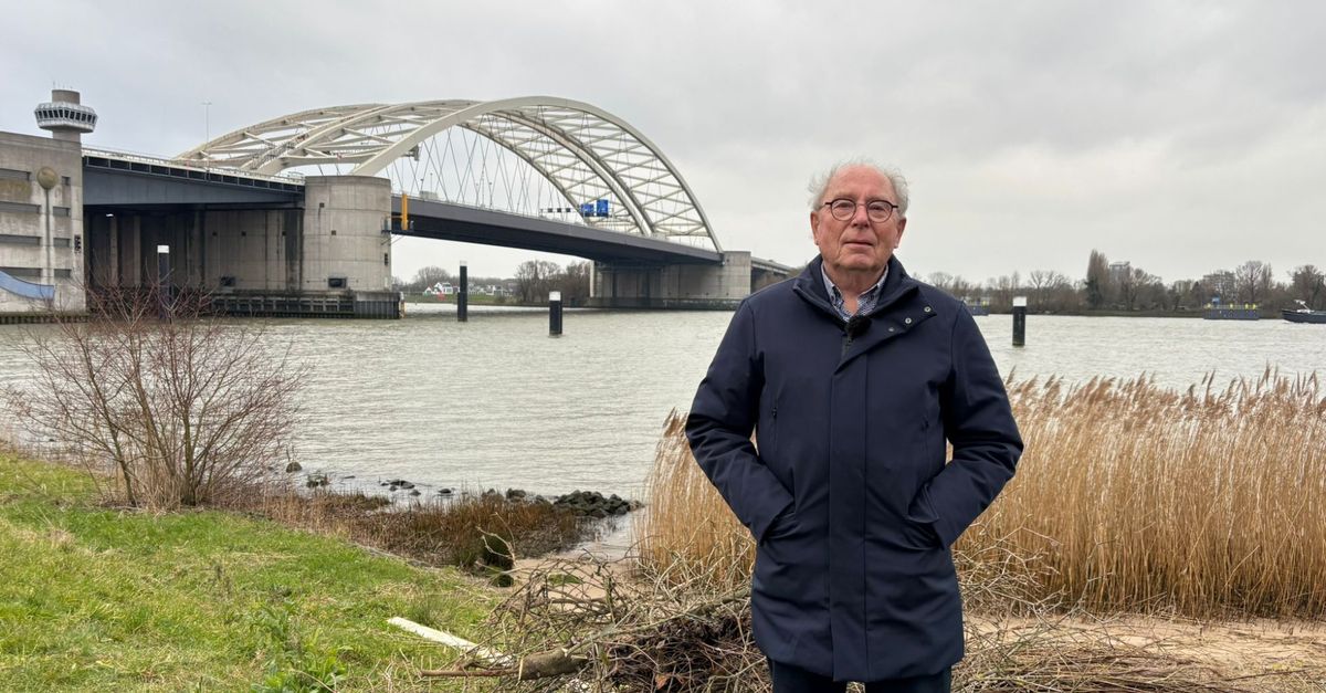Hugo (78) weet álles van deze iconische brug, die precies 60 jaar