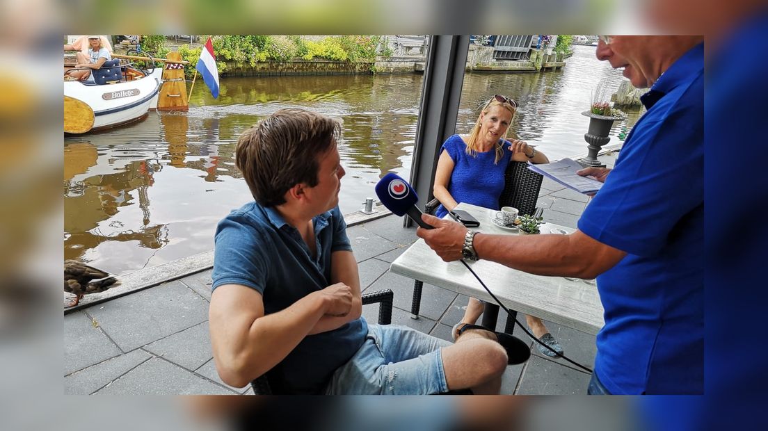Johan Magree en Bea Bijlsma (beide  D66),  Caroline de Groot Partij voor de Dieren en Tineke Clevering fan doarpsbelang.
