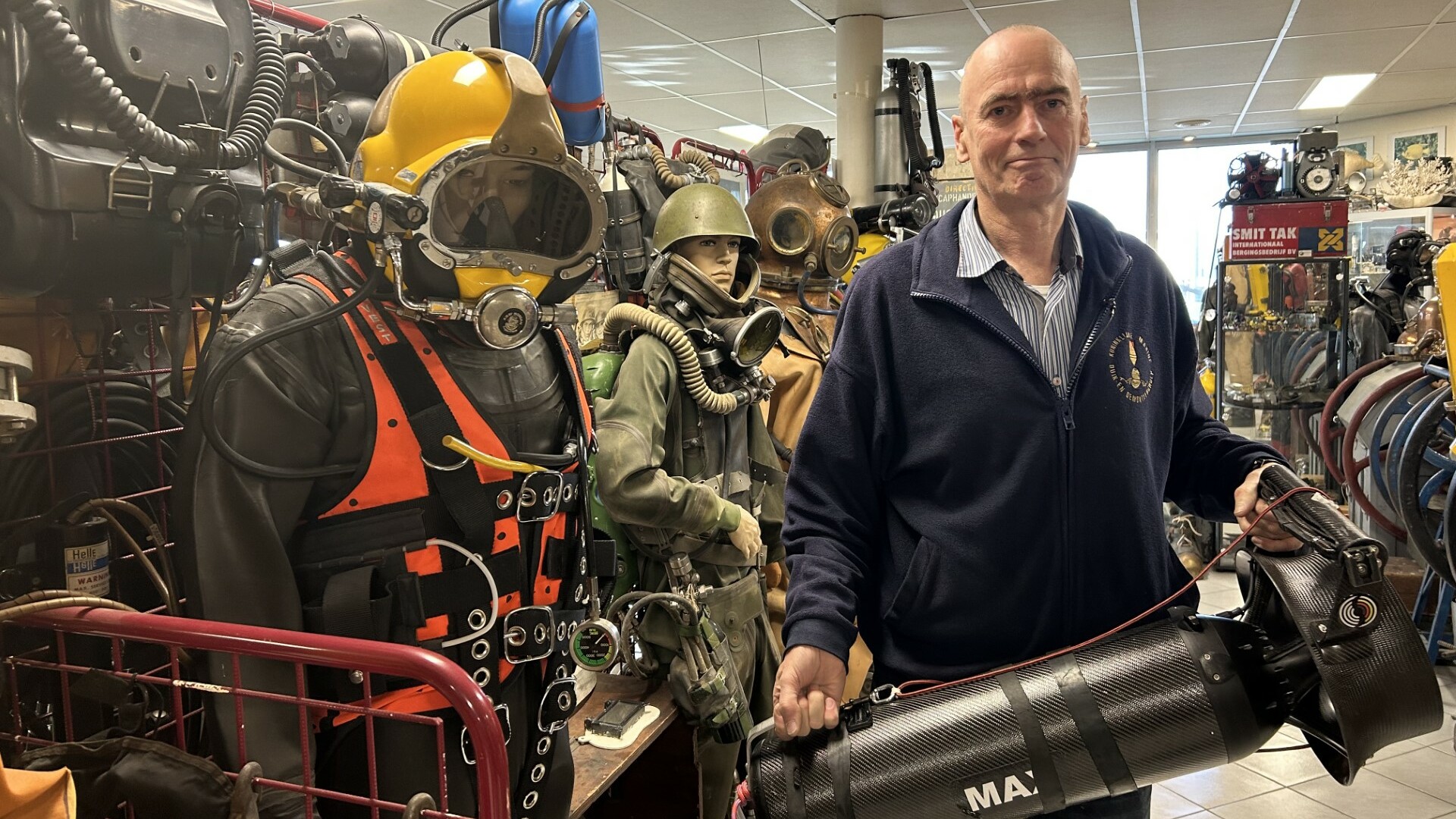 René Groot mei in ûnderwetterscooter