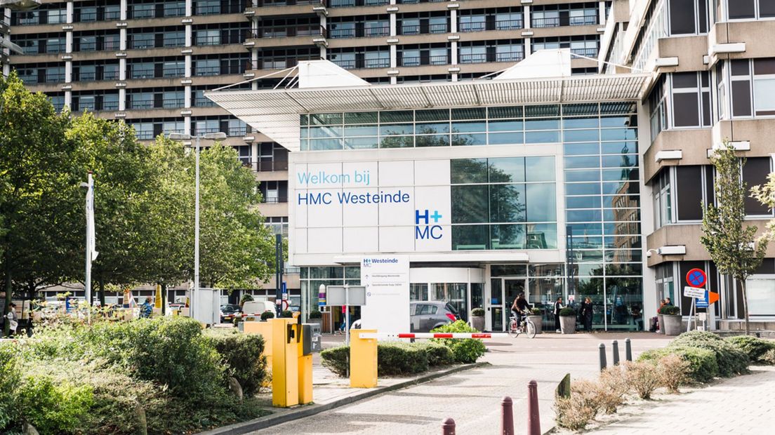 De ingang van HMC Westeinde in Den Haag