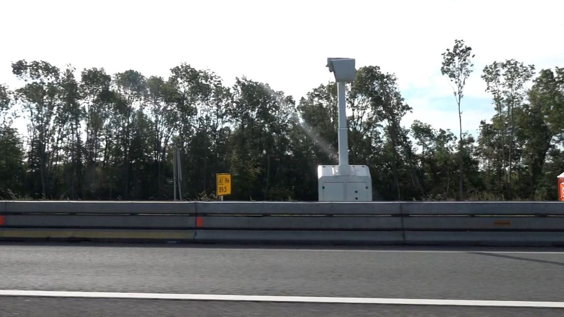 Flexibele flitspaal langs de A1