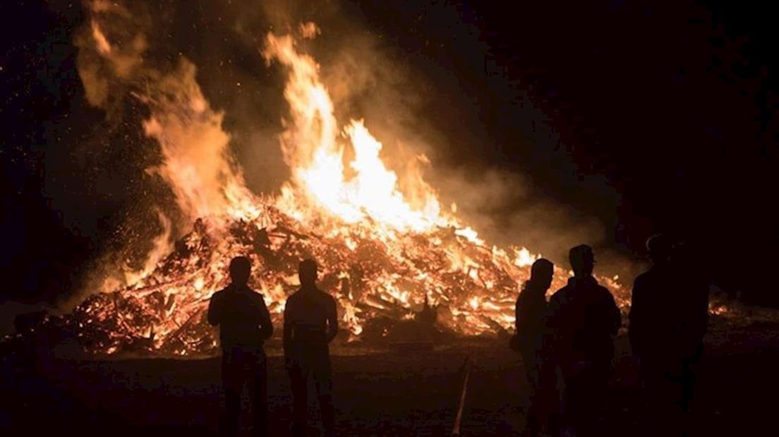 Dit paasvuur in Haaksbergen ging wel door