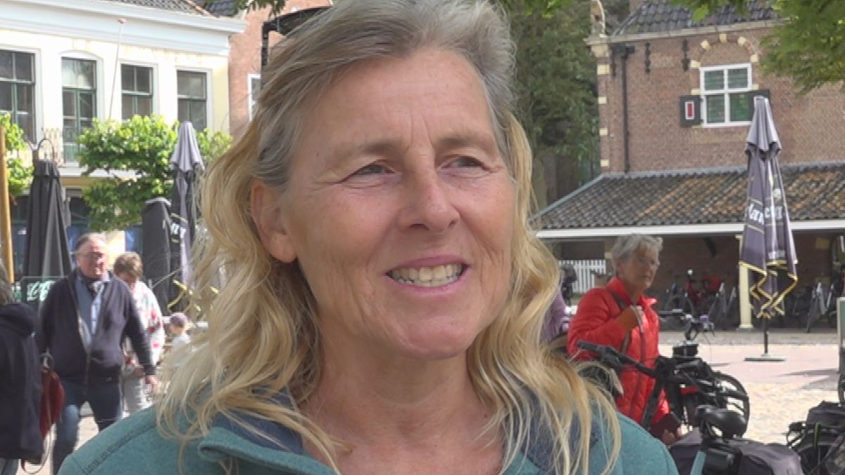 Na 840 dagen en een fietsreis door 37 landen is Marica terug in Workum