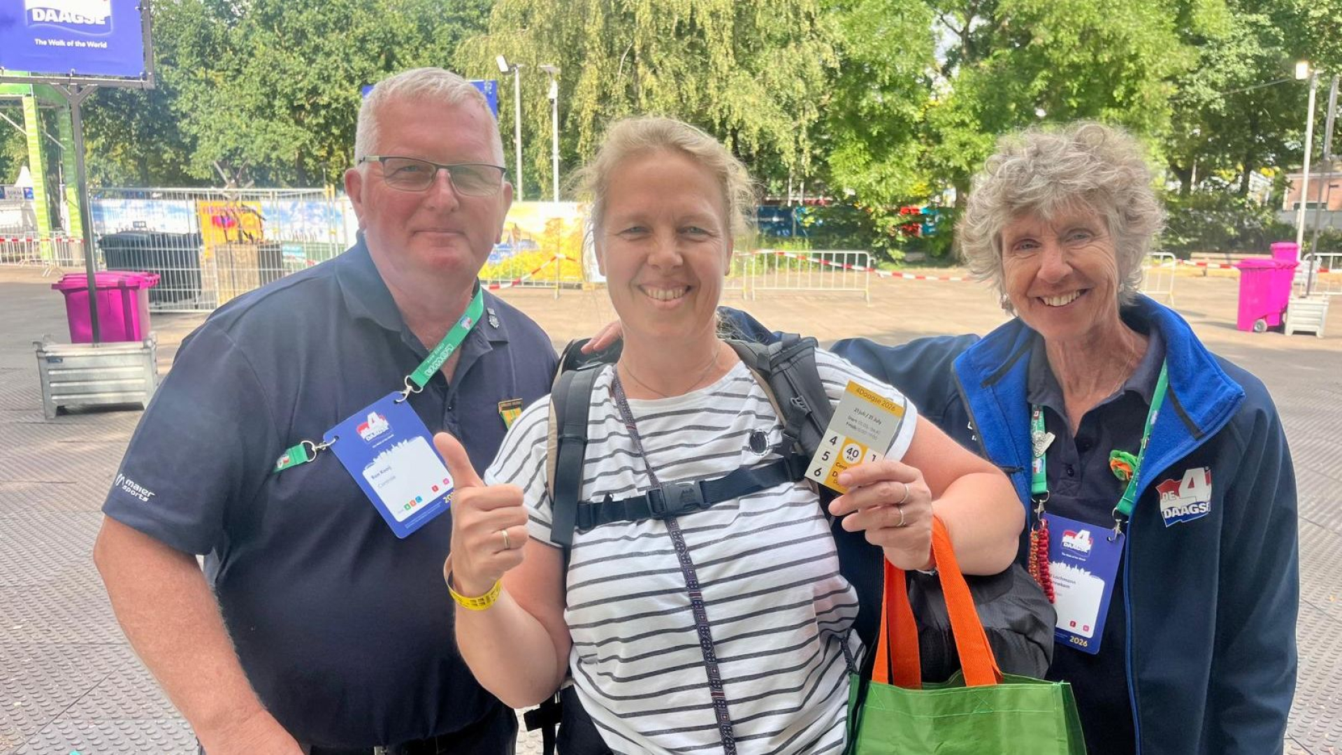 Vierdaagse | 45.761 wandelaars gaan van start • Nienke is net op tijd