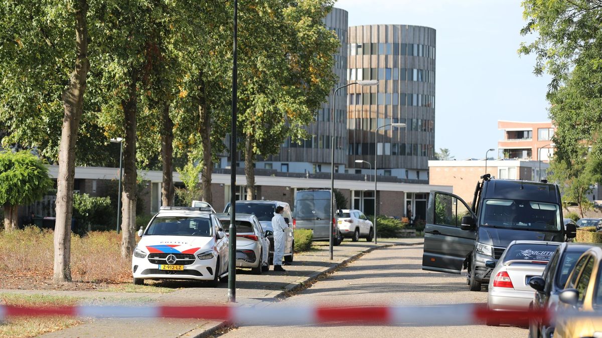 LIVE | Flat Apeldoorn ontruimd • 220 mensen op straat