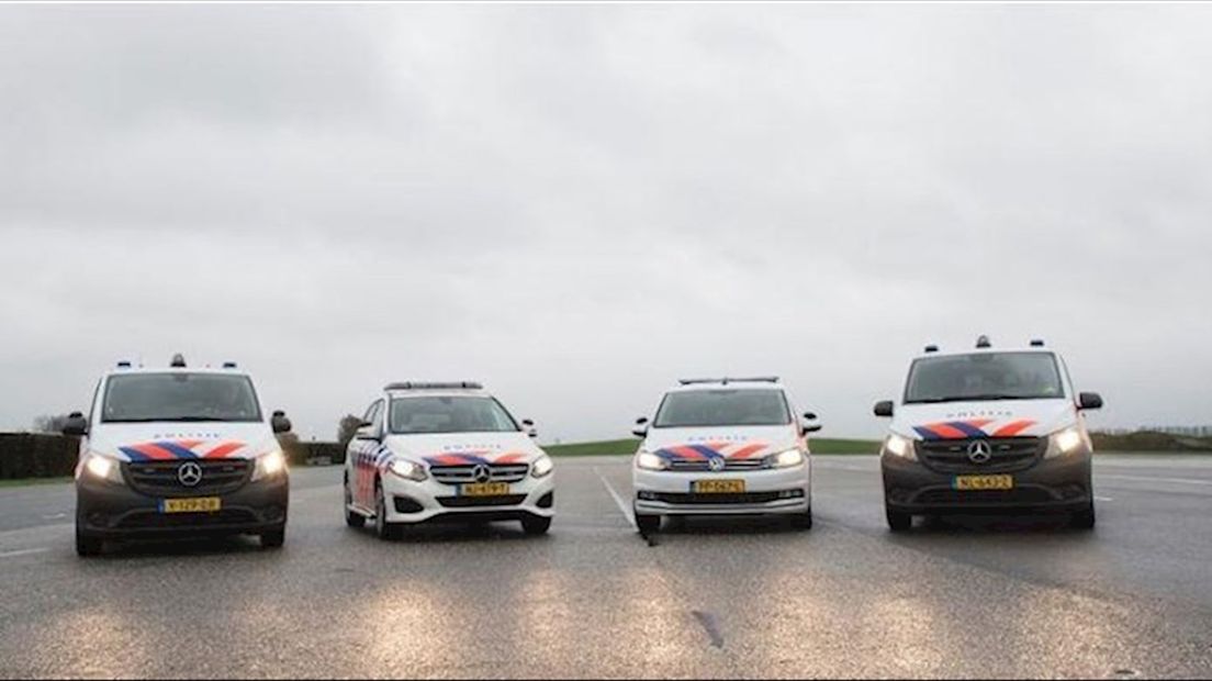 De nieuwe politie-Mercedessen worden paar maanden na de invoering alweer aangepast