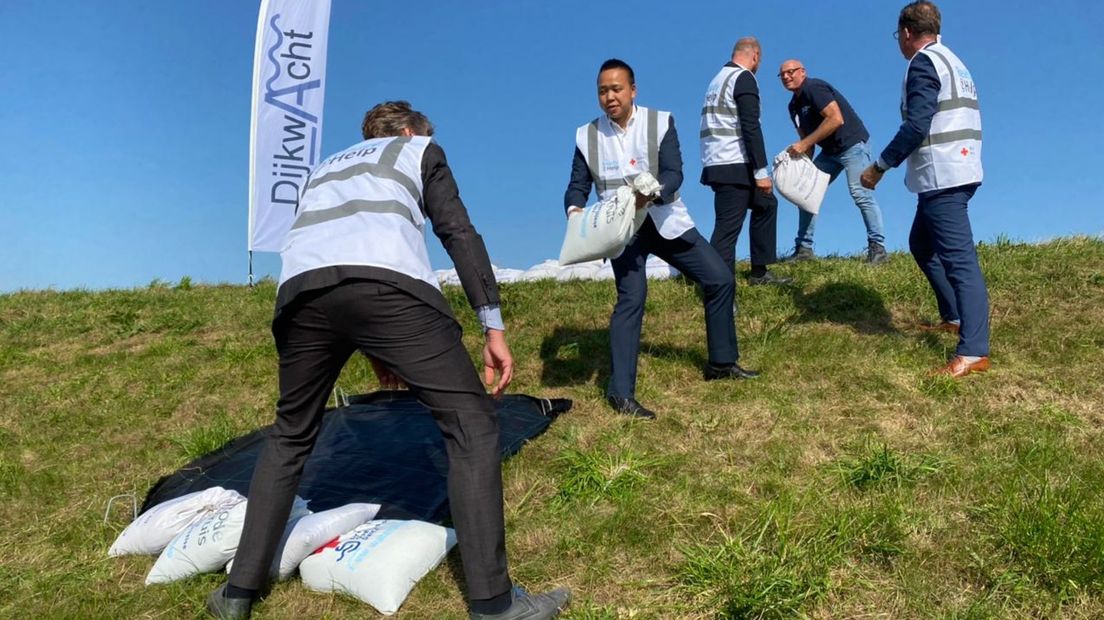 Rode Kruis gaat waterschap helpen bij hoog water en watertekort