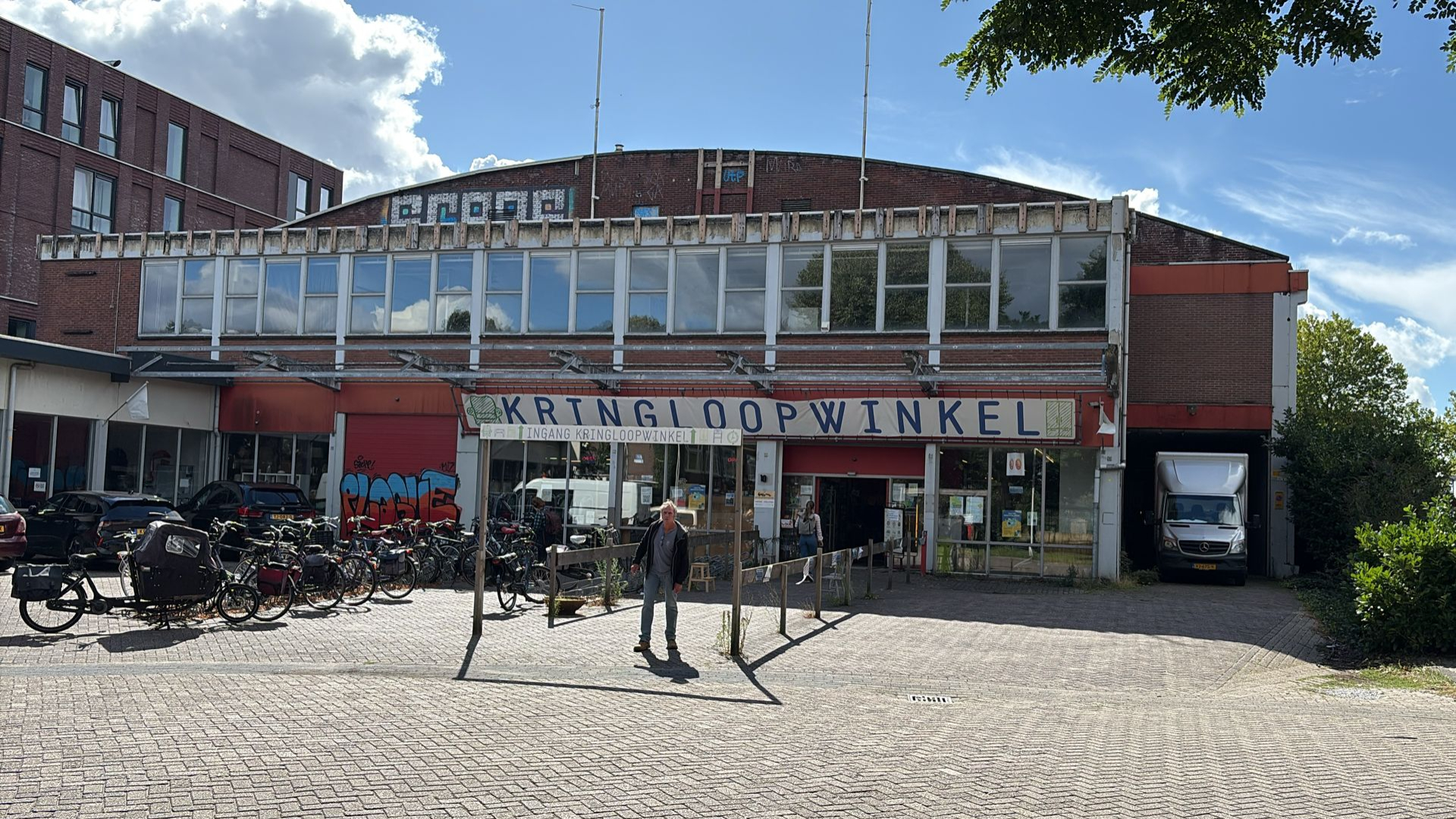 Kringloopwinkel De Waarde mag toch langer blijven, sluiting weer uitgesteld