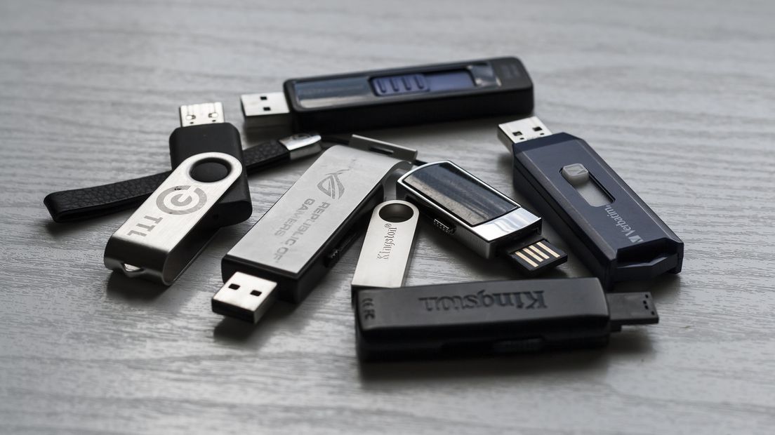 De woningcorporatie is een USB-stick kwijt (Rechten: Pixabay)