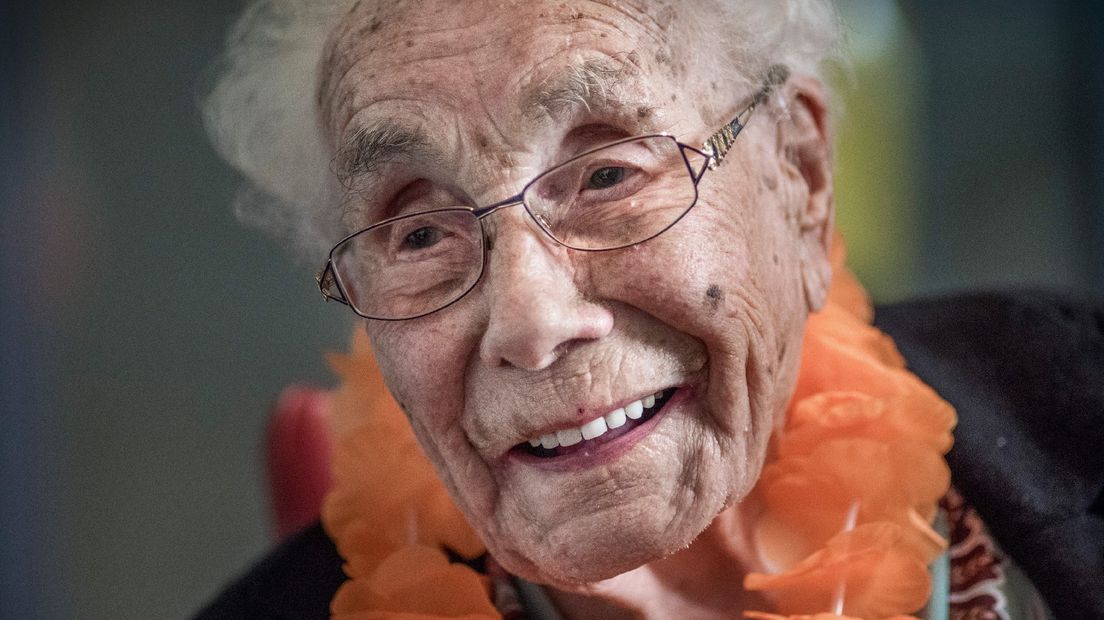 Ebeltje Boekema-Hut tijdens de viering van haar 109e verjaardag, vorig jaar