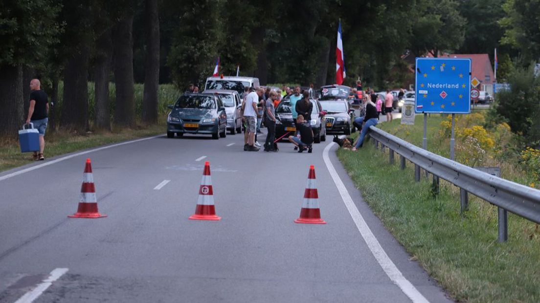 De demonstratie gezien vanuit Duitsland