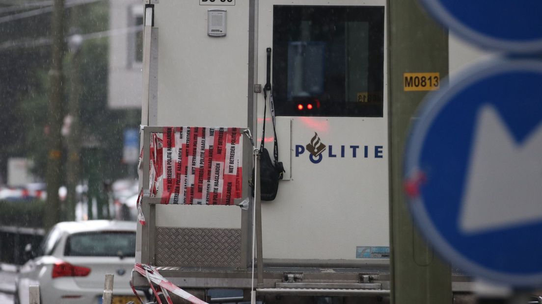 Het voorwerp werd aangetroffen aan de deurgreep van een politiepost