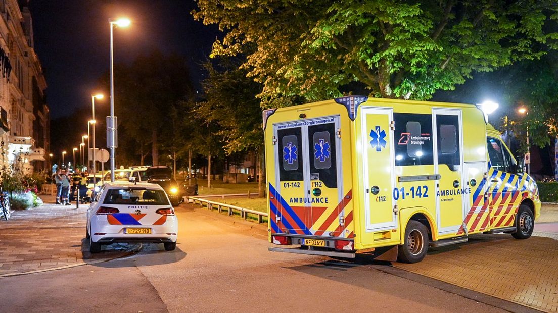 Hulpdiensten aanwezig in de Ubbo Emmiussingel in Groningen