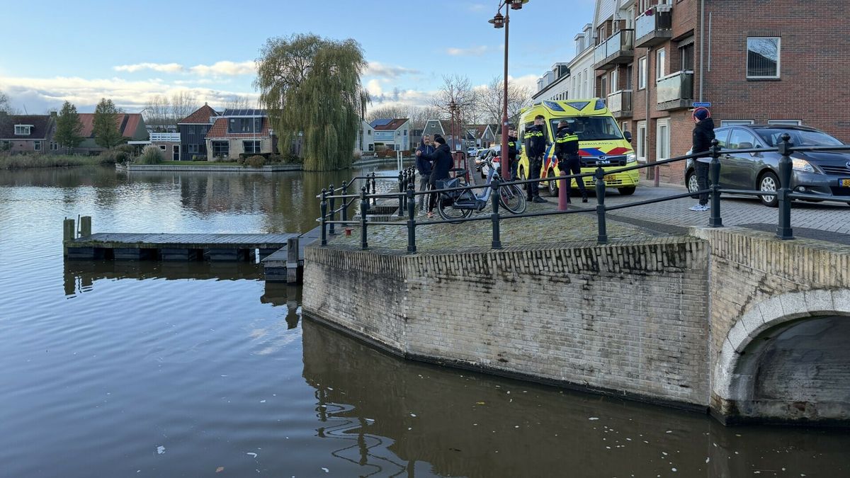 Ooststellingwerf controleert garageboxen op brandveiligheid | A7 tussen Sneek en Joure vanavond dich