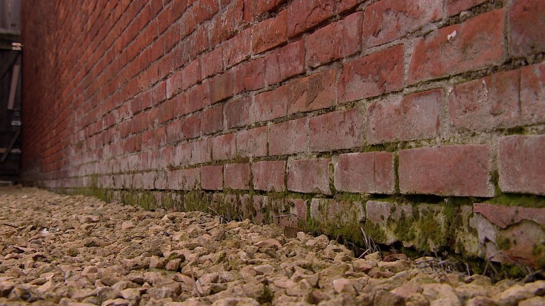 Woningen in Sluiskil raken beschadigd door het water