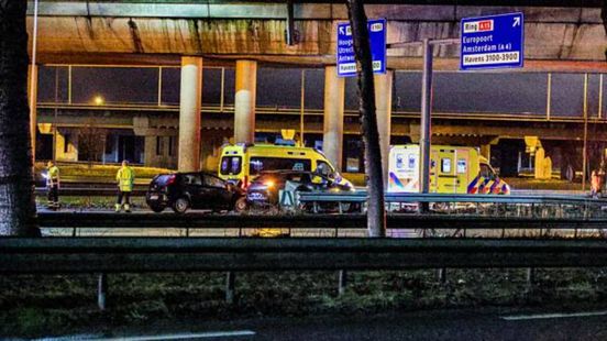 Meerdere gewonden na kettingbotsing. Meerdere gewonden na kettingbotsing.