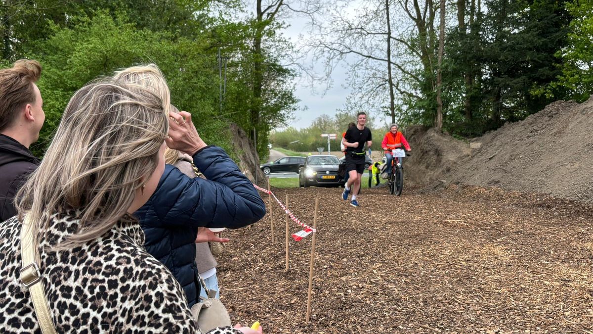 LIVE: Marathonlopers op eigen tempo naar de finish in Terneuzen