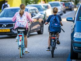 Drentse kinderen fietsen gemiddeld het verst naar school