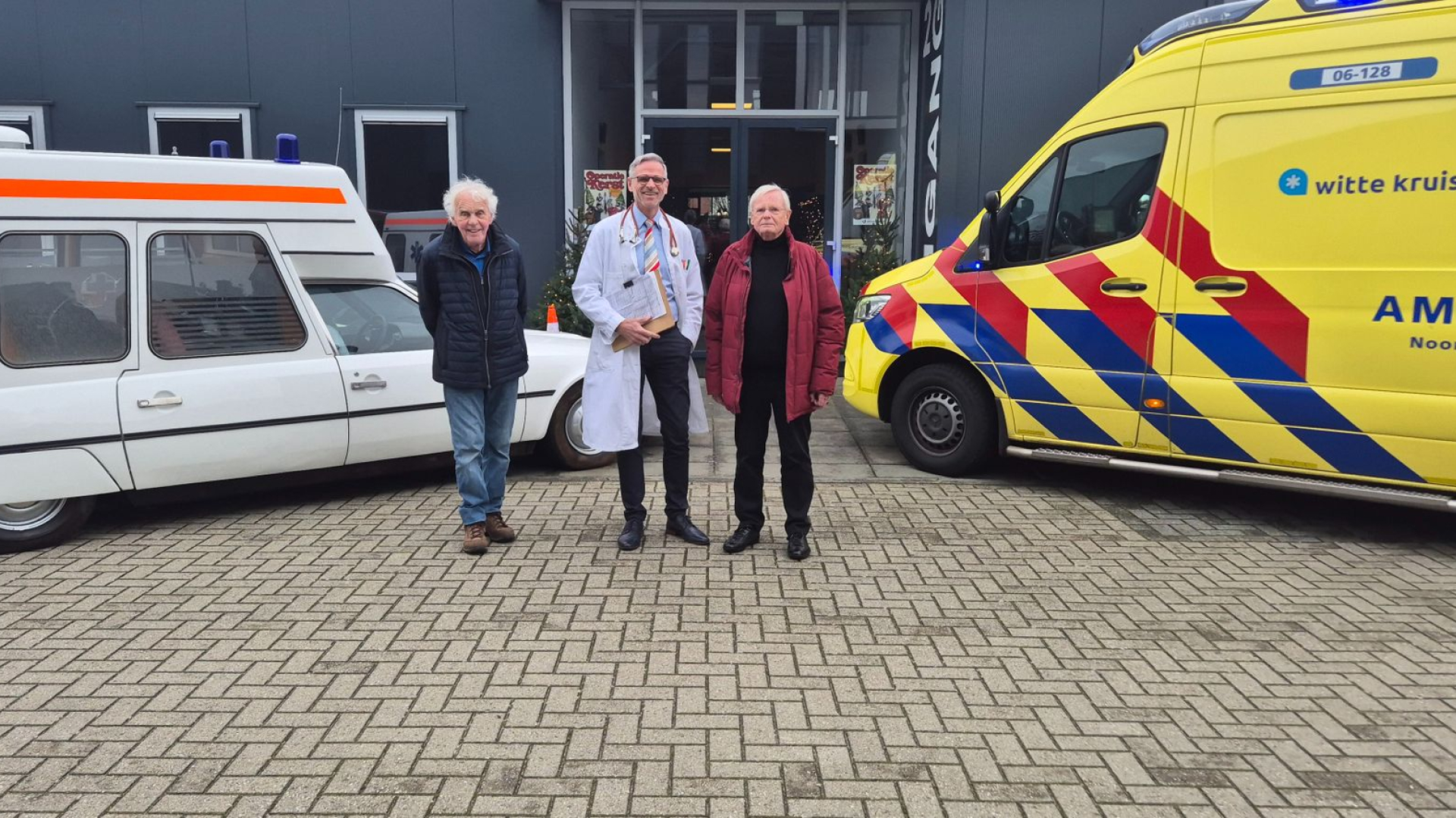 Historische ambulance terug in Apeldoorn
