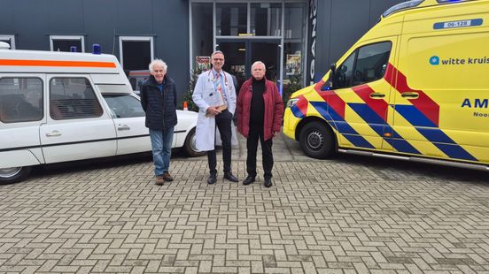 Historische ambulance terug in Apeldoorn