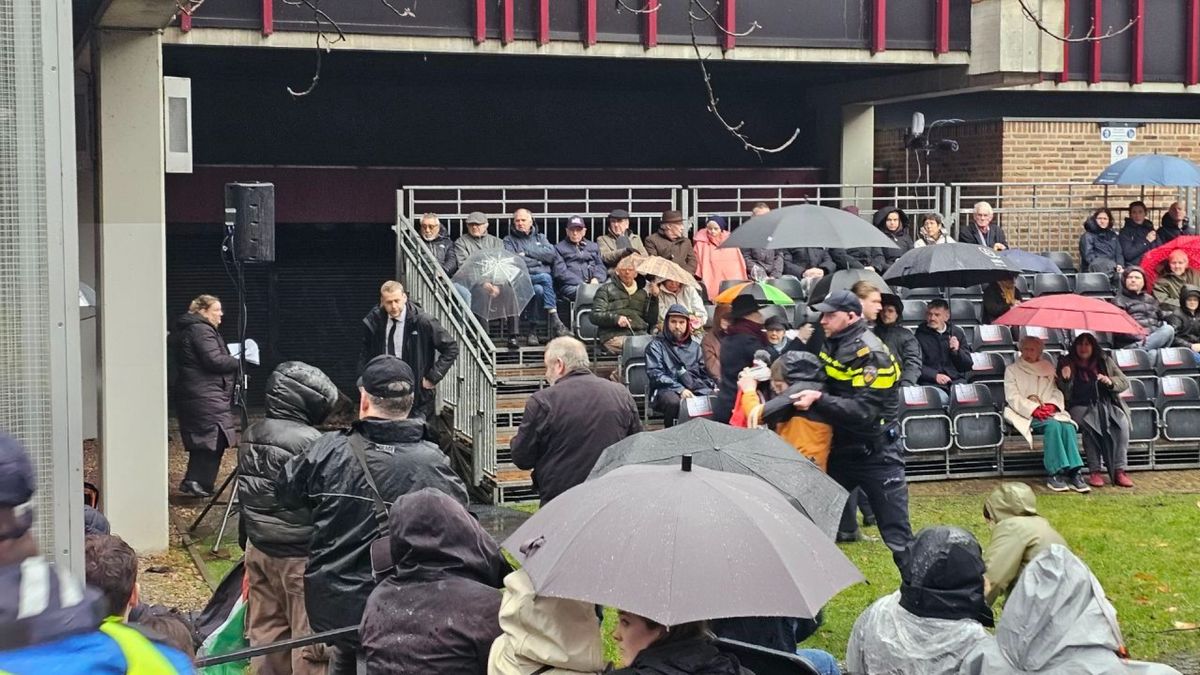 Negen opgepakte actievoerders vrij na verstoren Nijmeegse herdenking
