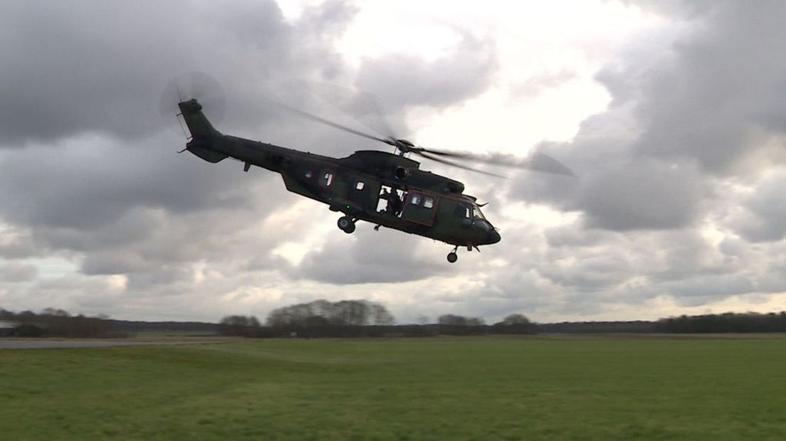 Wat doen die helikopters zo laag? Geen paniek, het is Defensie maar.