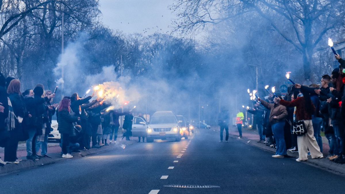Erehaag voor overleden oprichtster Dierenvoedselbank Twente in Enschede